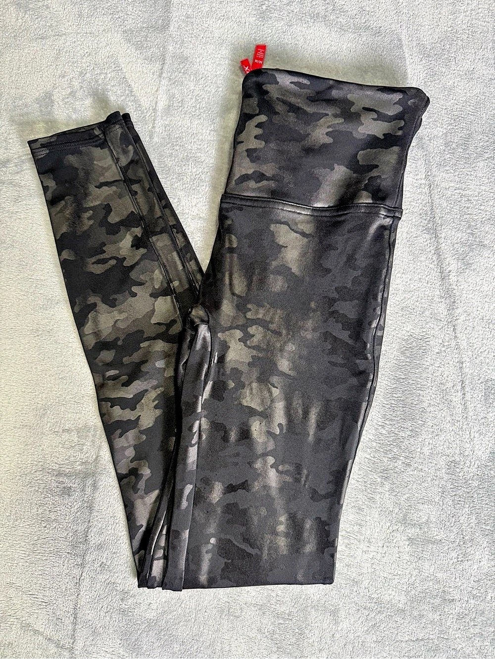 Spanx Faux Leather Camo Legging Leggings Black & Gray Size Medium
